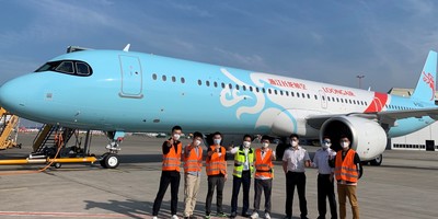 Loong Air's new Airbus A321neo aircraft on the runway.